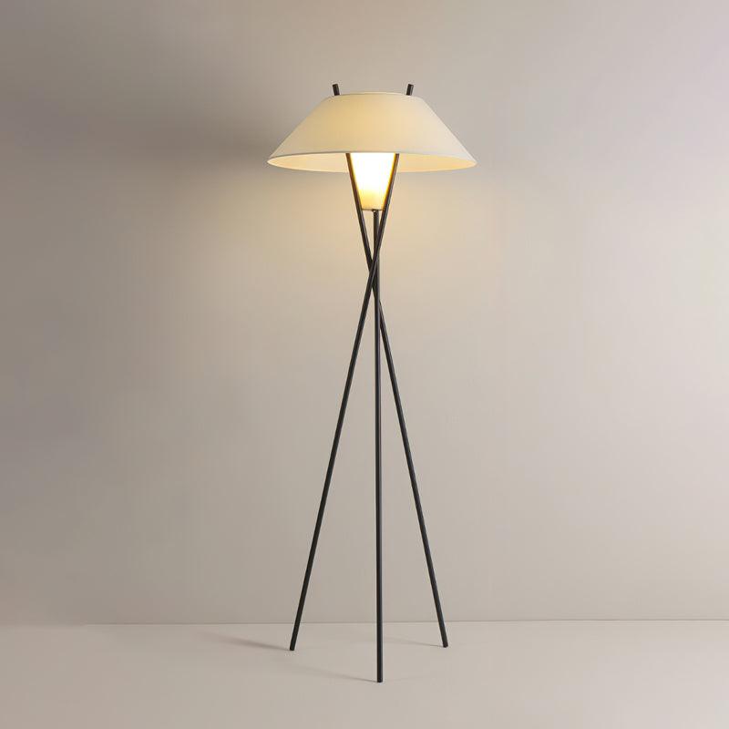 tripod-cap-floor-lamp