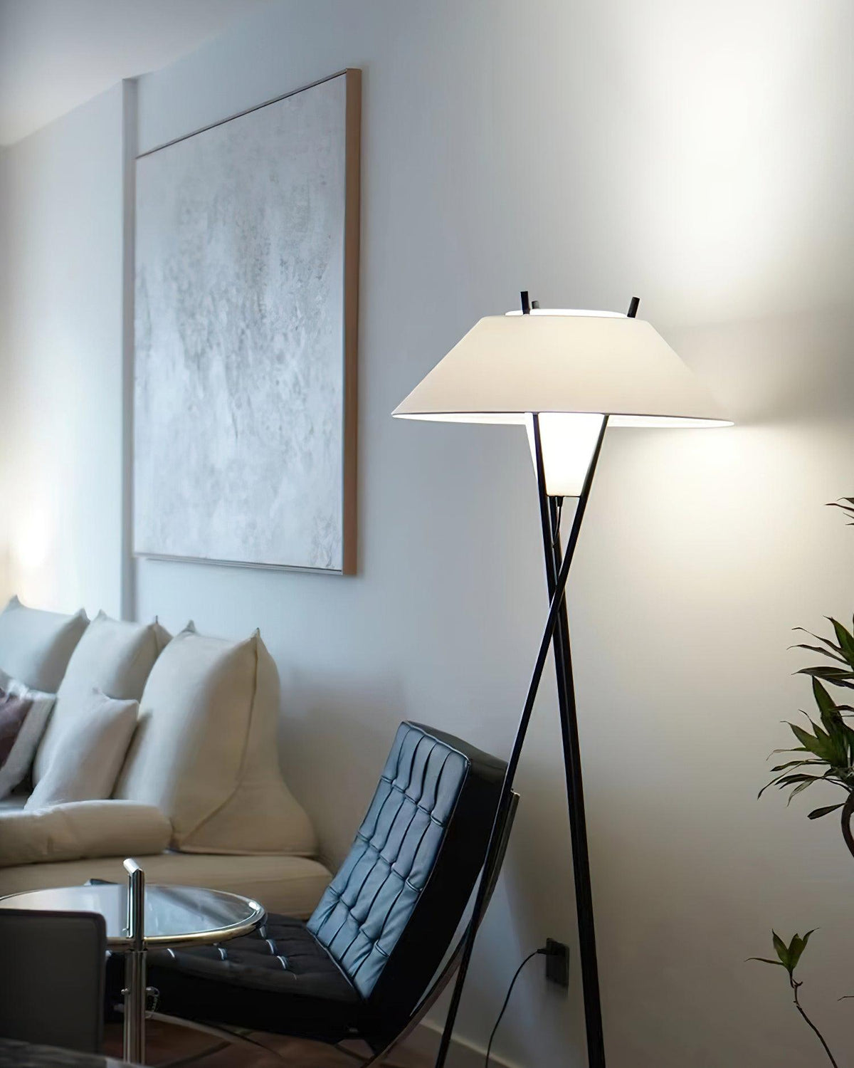 tripod-cap-floor-lamp