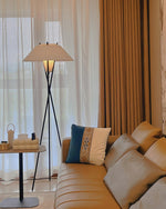 tripod-cap-floor-lamp