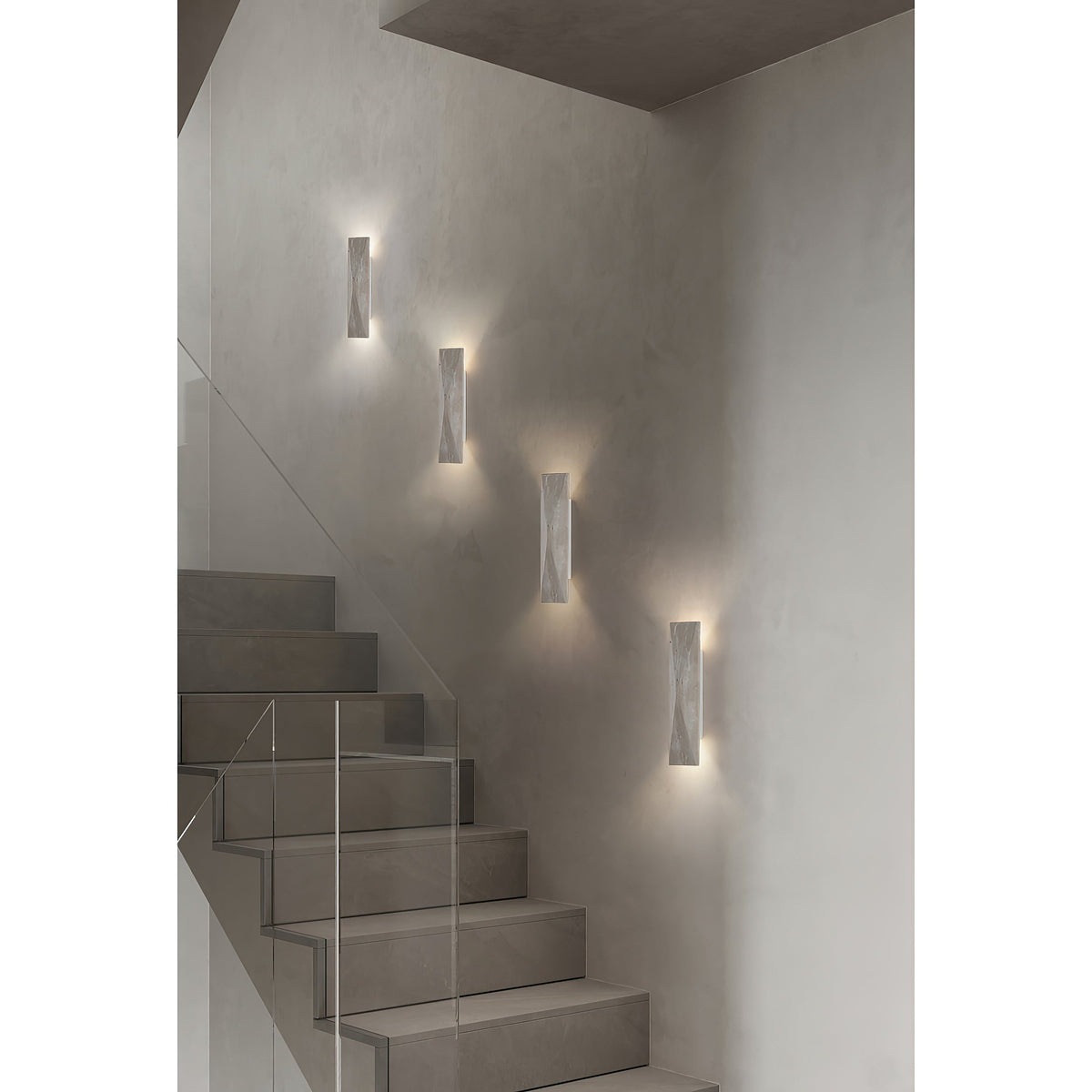 tropez-travertine-wall-lamp