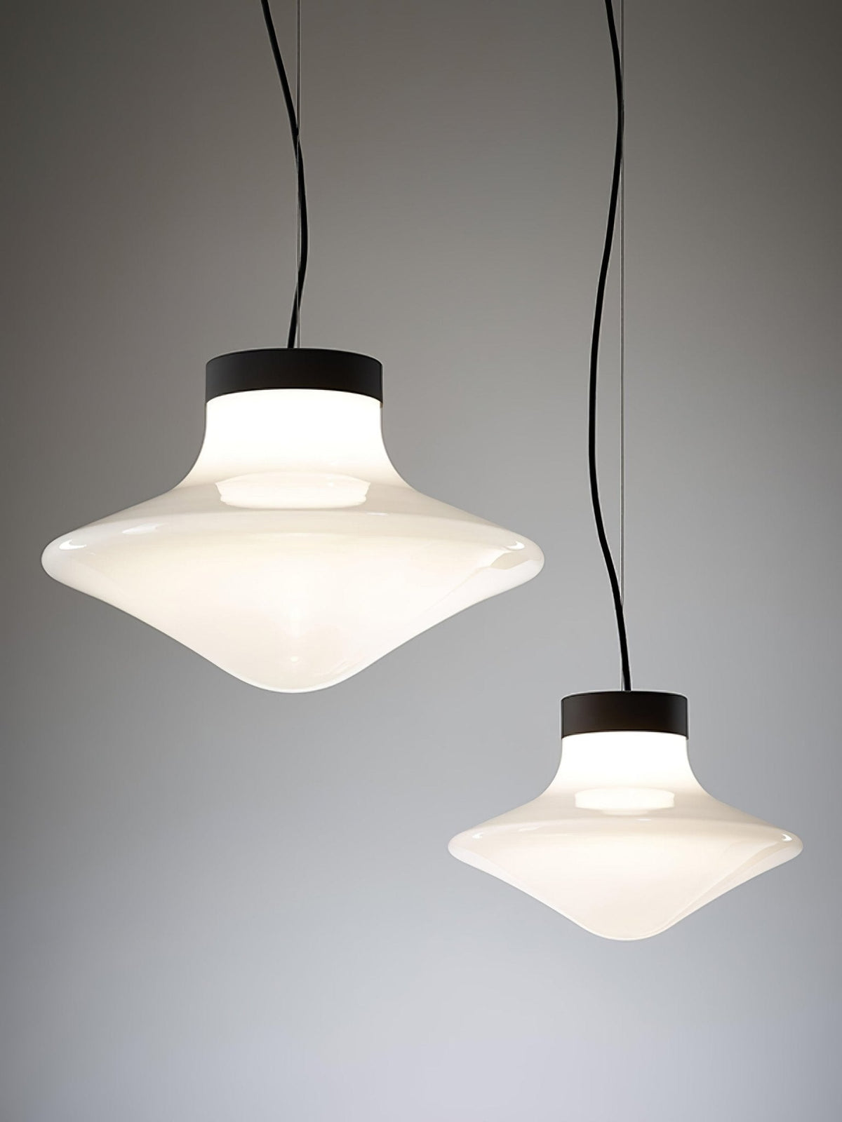 Trottola Modern Glass Pendant Light for Dining Room and Living Space