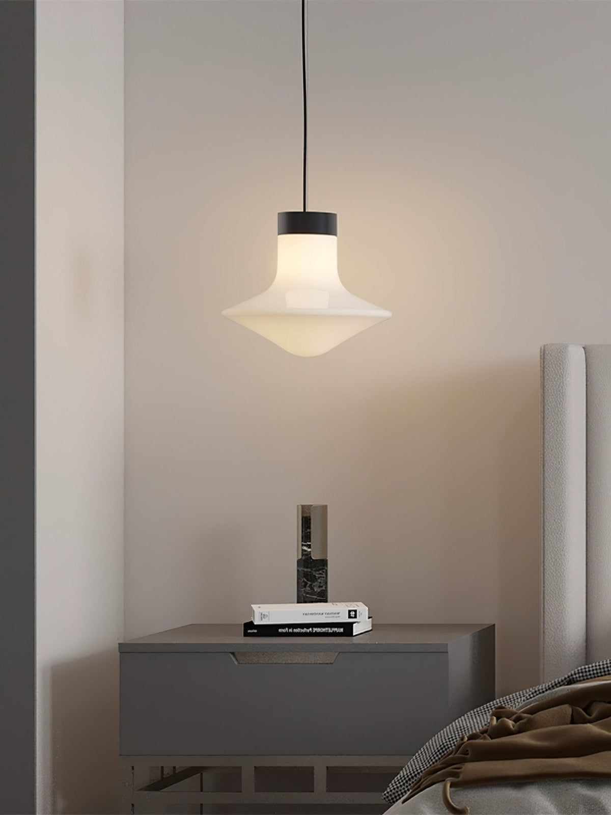 Trottola Modern Glass Pendant Light for Dining Room and Living Space