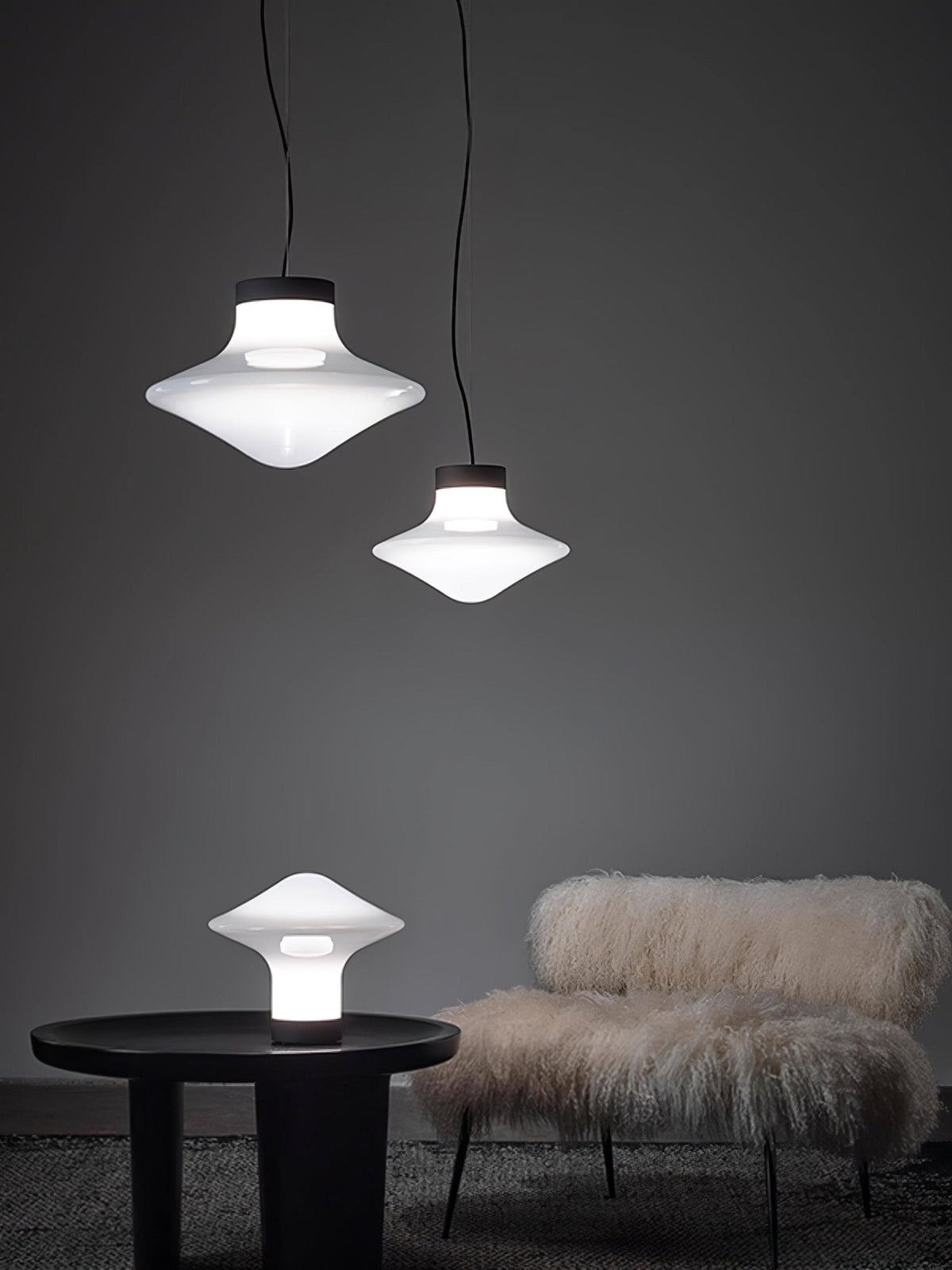 Trottola Modern Glass Pendant Light for Dining Room and Living Space