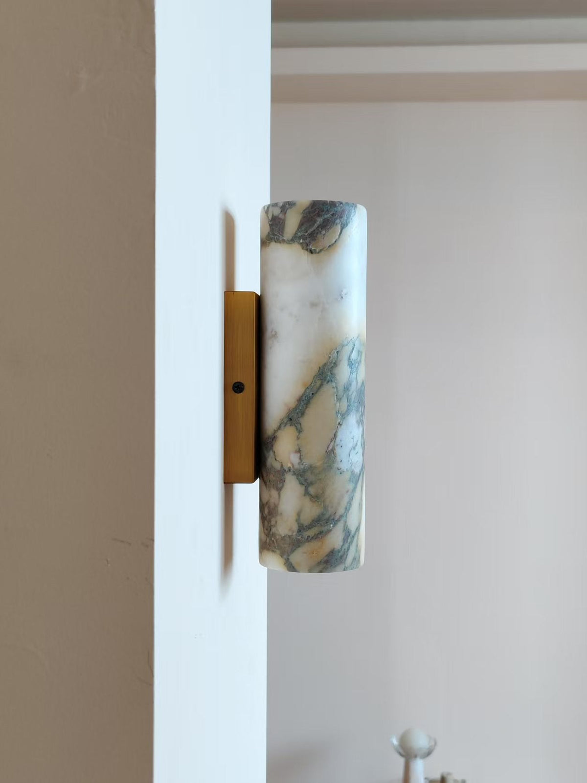 tubular-marble-wall-lamp