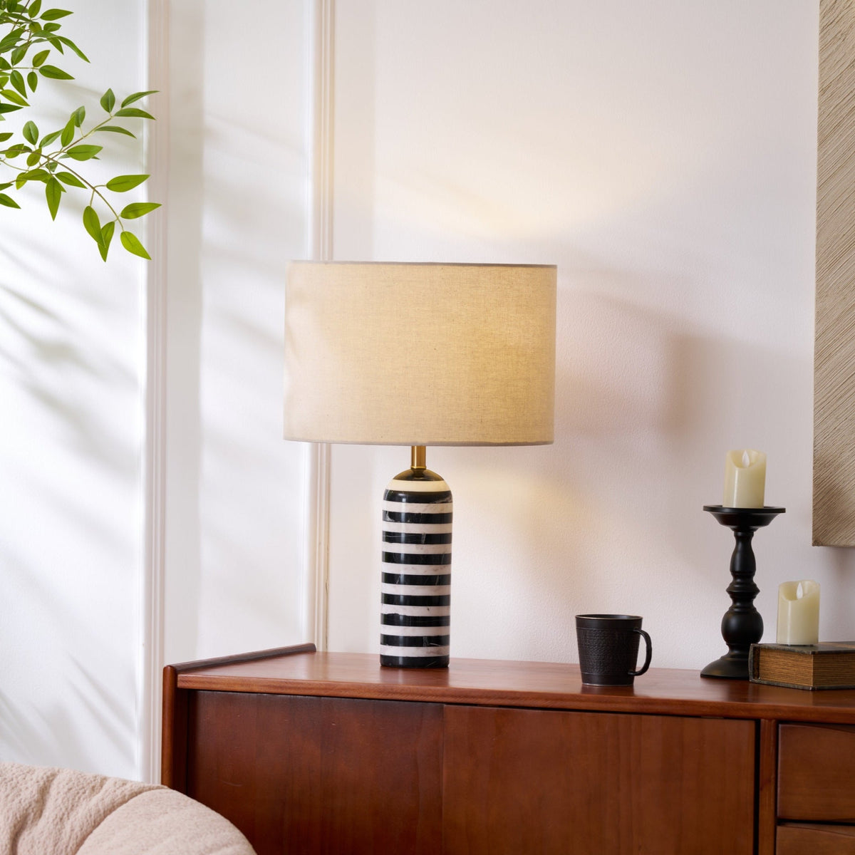 Tuxedo Marble Table Lamp – Modern Monochrome Accent Light for Bedroom and Living Room