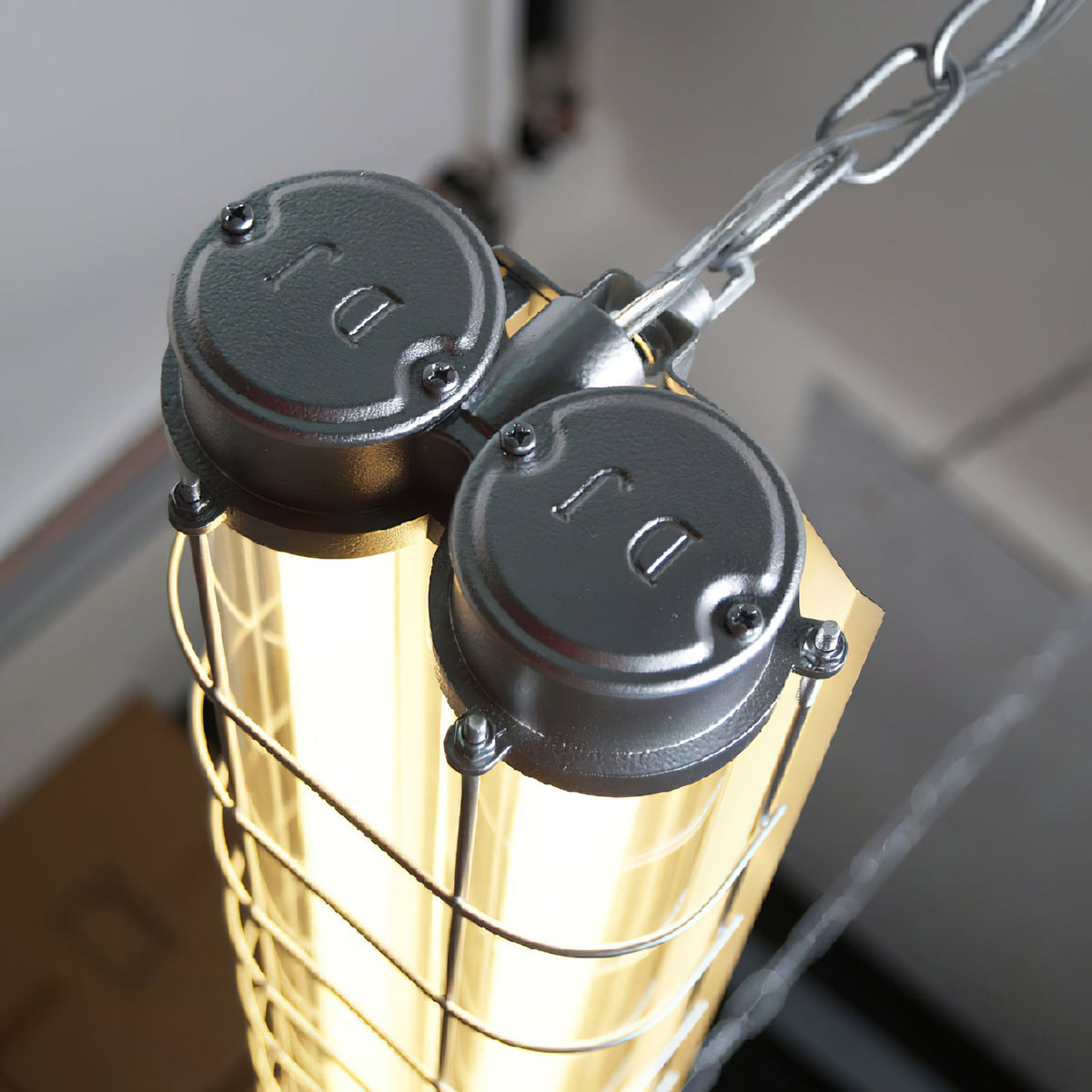 ultra-mariner-pendant-light
