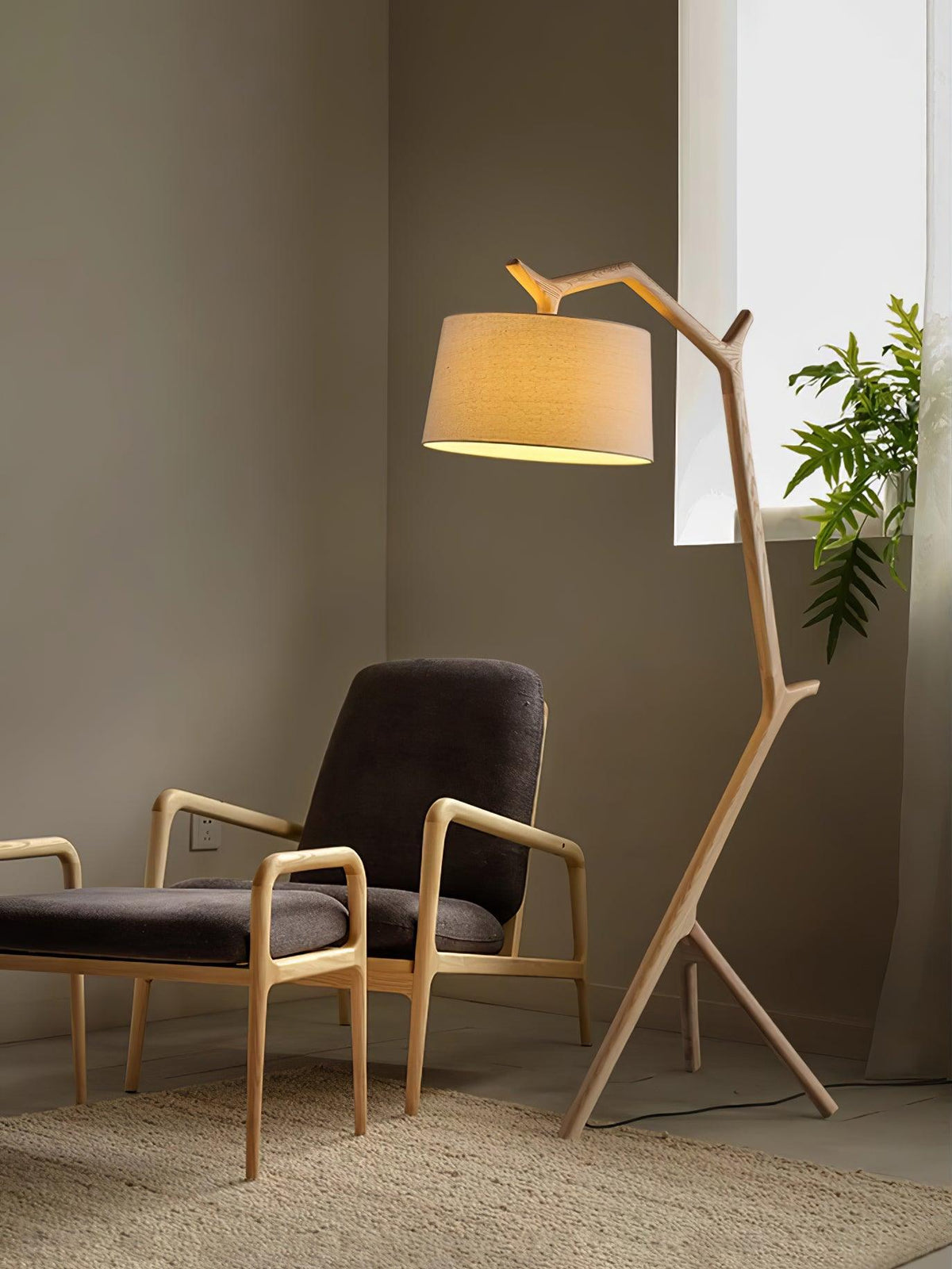 umahi-floor-lamp