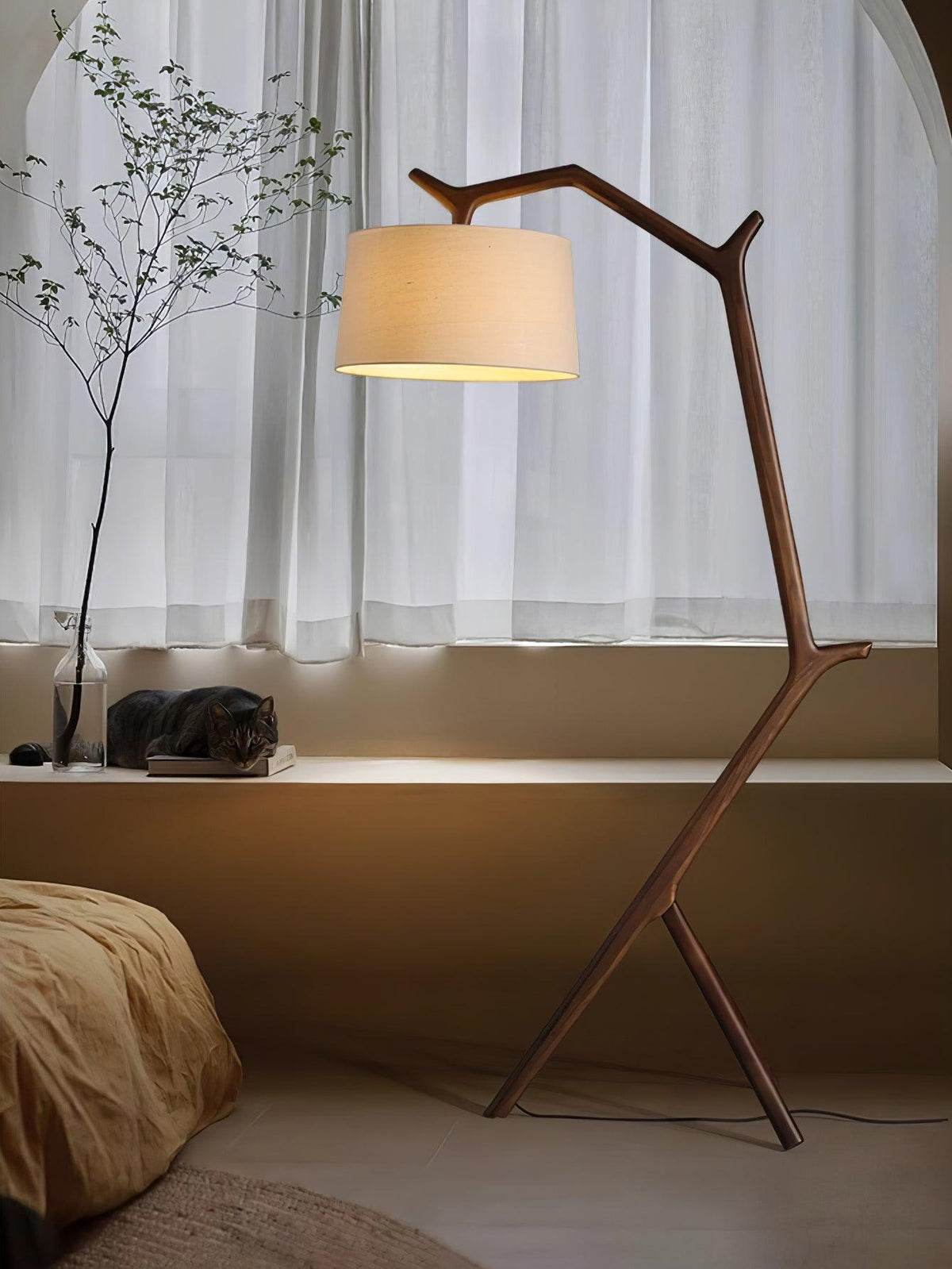 umahi-floor-lamp