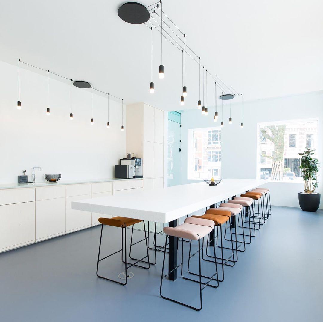 Line Form Pendant Light – Minimalist Geometric LED Chandelier