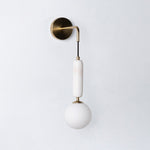 valenes-wall-lamp