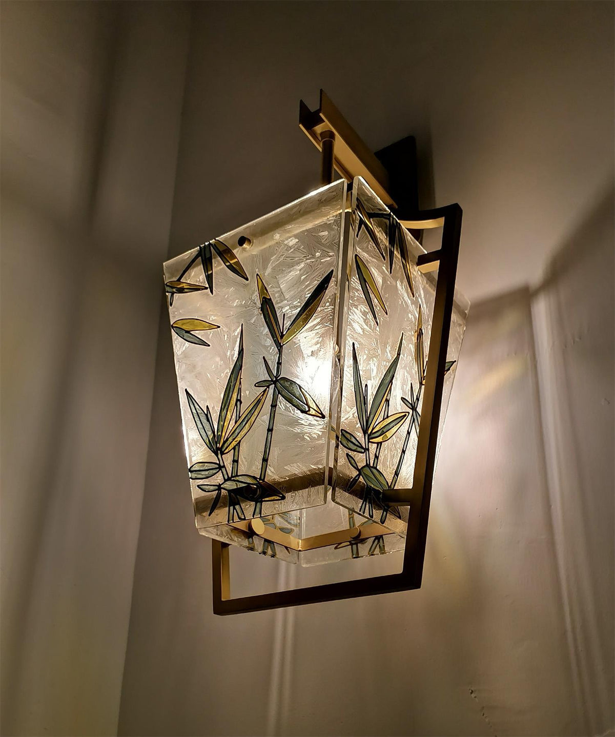 Vapor Single Sconce in Brass and Enameled Glass | Modern Wall Light