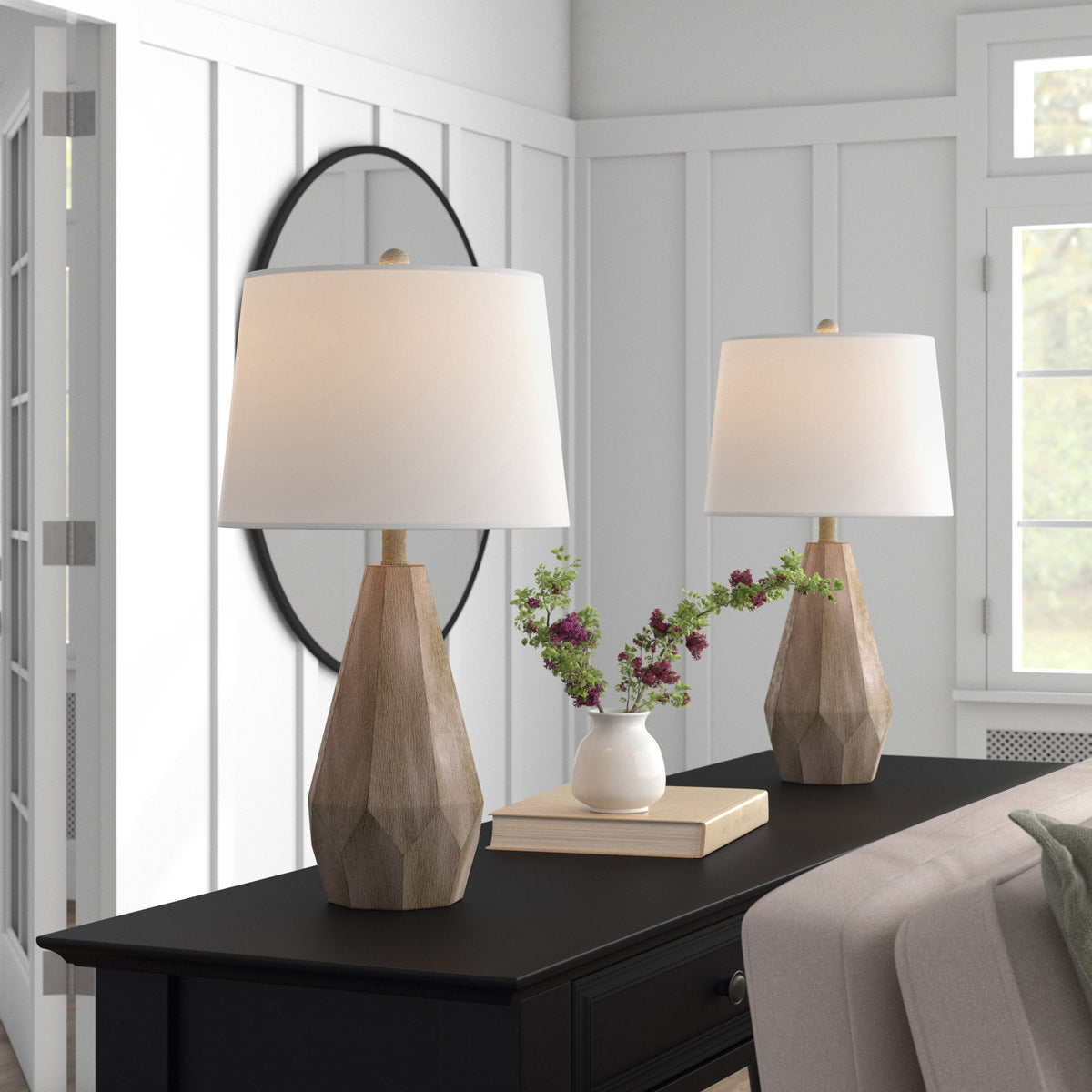 vaughn-table-lamp