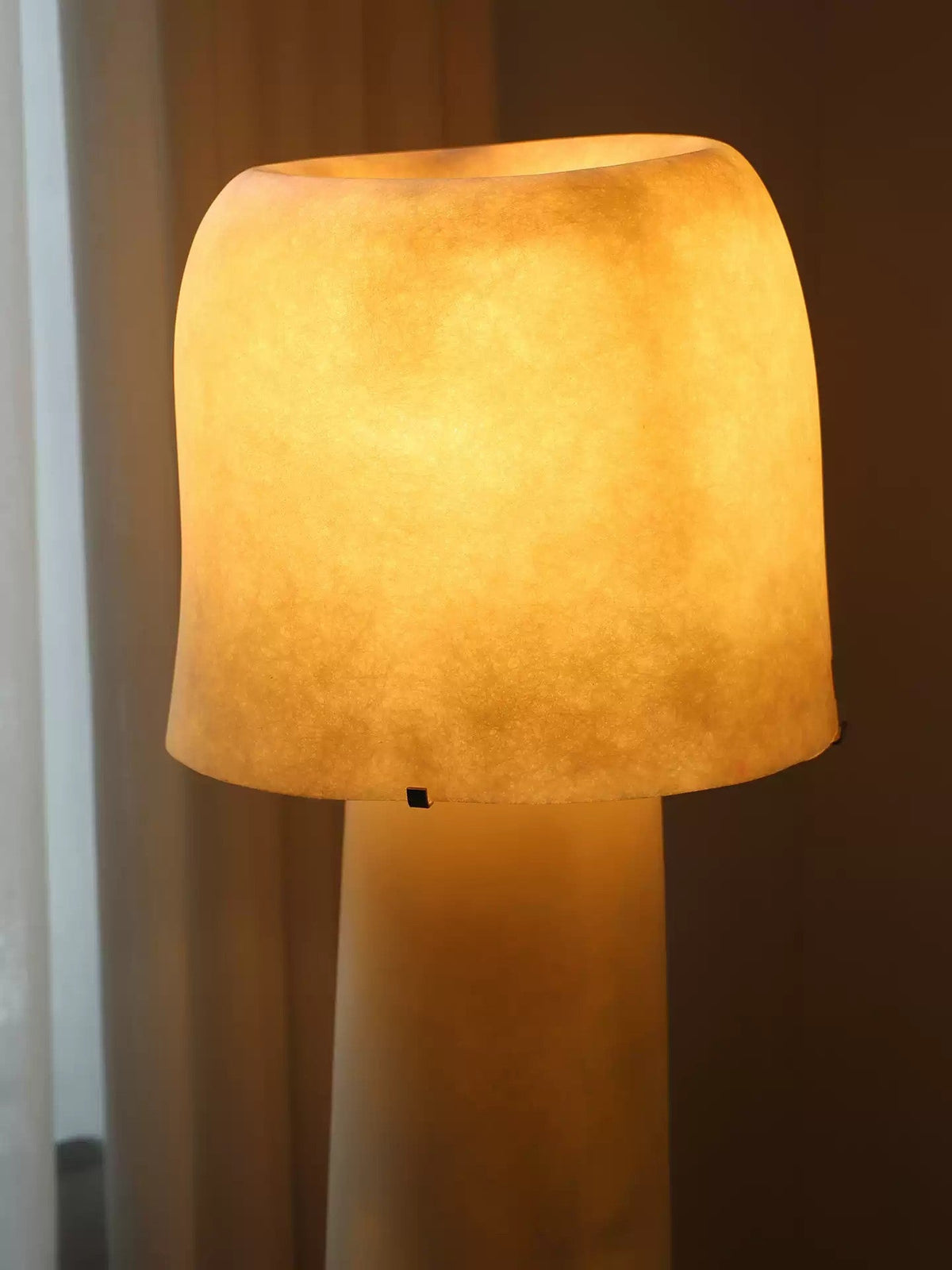 Vellum Sculptural Floor Lamp – Modern Artisan Lighting for Living Room & Bedroom