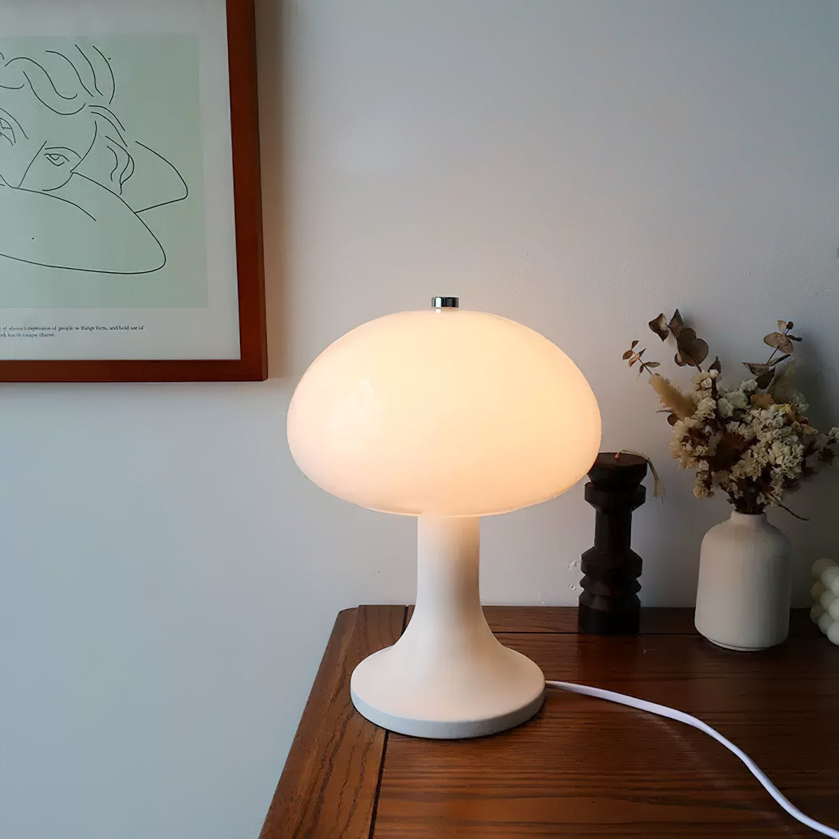 VeroMan Table Lamp