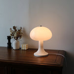 VeroMan Table Lamp