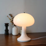VeroMan Table Lamp