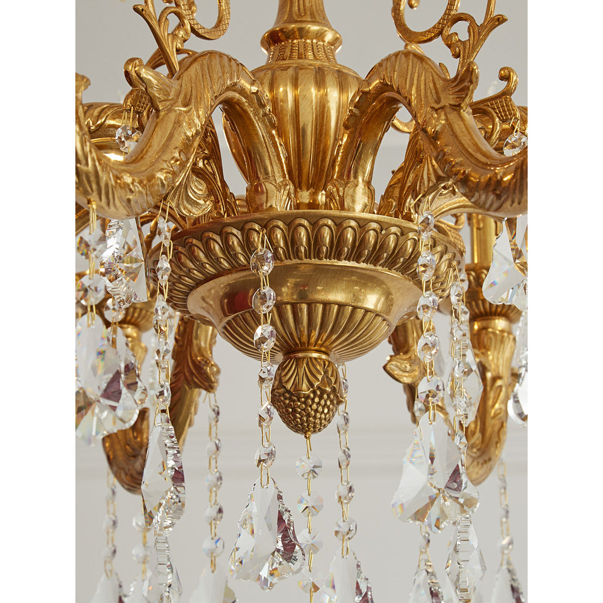 versailles-crystal-chandelier