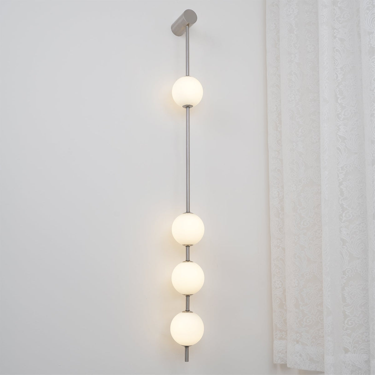 Vertical Balls Wall Lamp