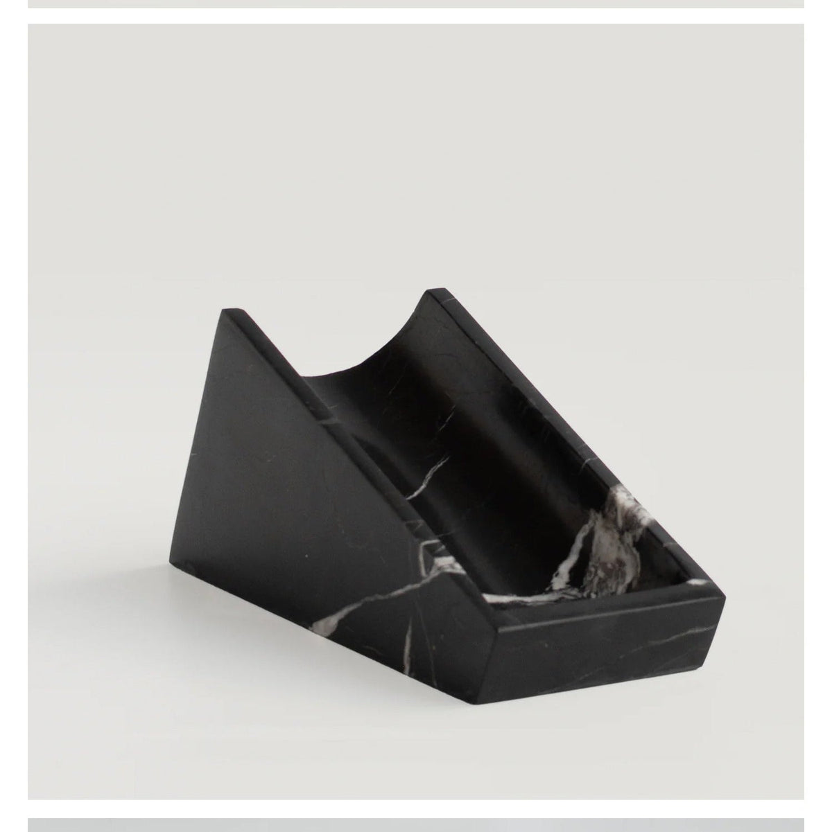 Vino Cantilever Marble Wine Stand – Sculptural Stone Holder for Modern Interiors