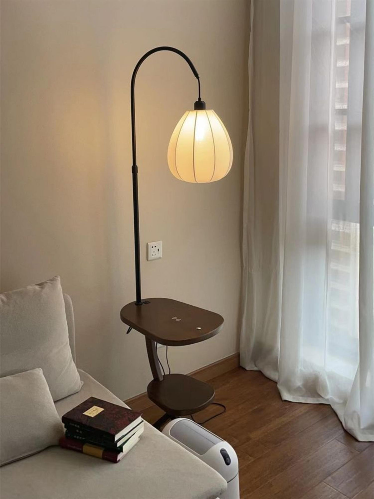 vintage-magazine-floor-lamp