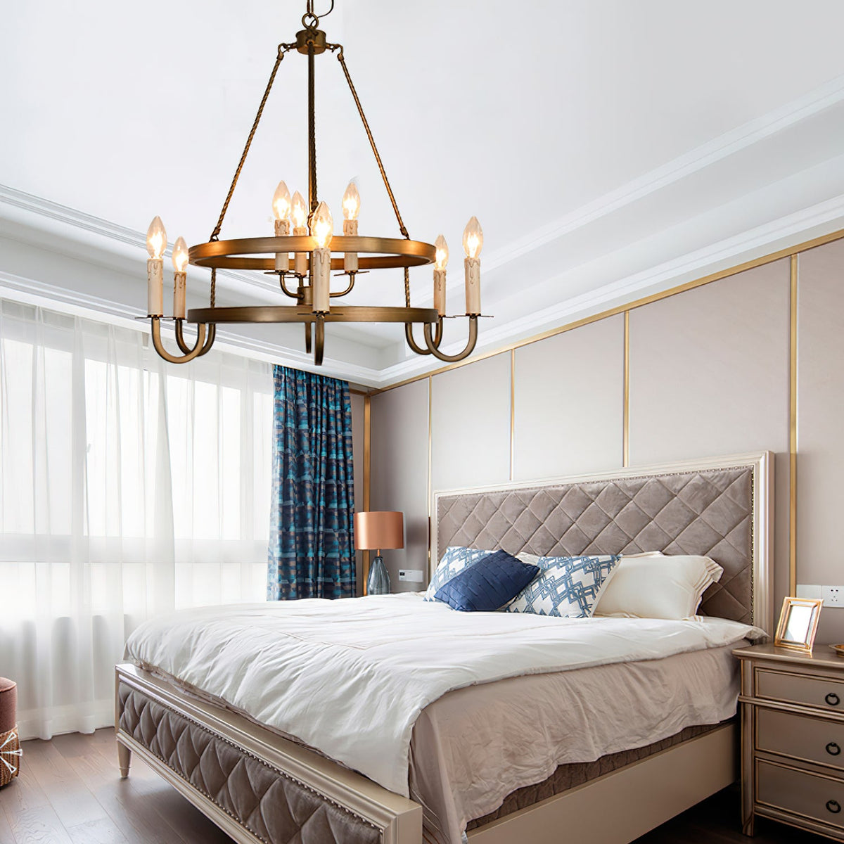 Vintage Voyager Chandelier – Industrial Brass Pendant Light for Modern Interiors
