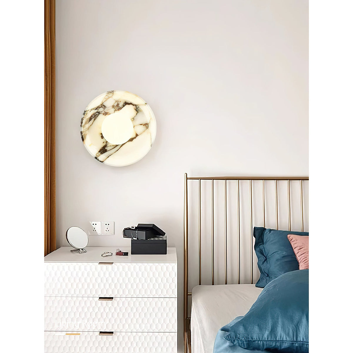 viola-marble-wall-lamp