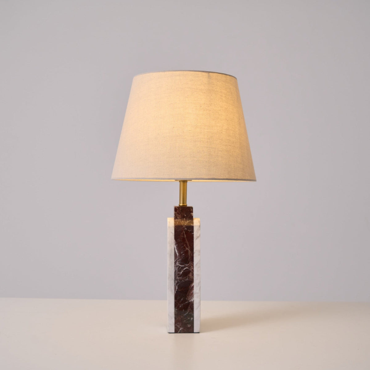 Virello Marble Table Lamp – Sculptural Modern Lighting with Brass Accents