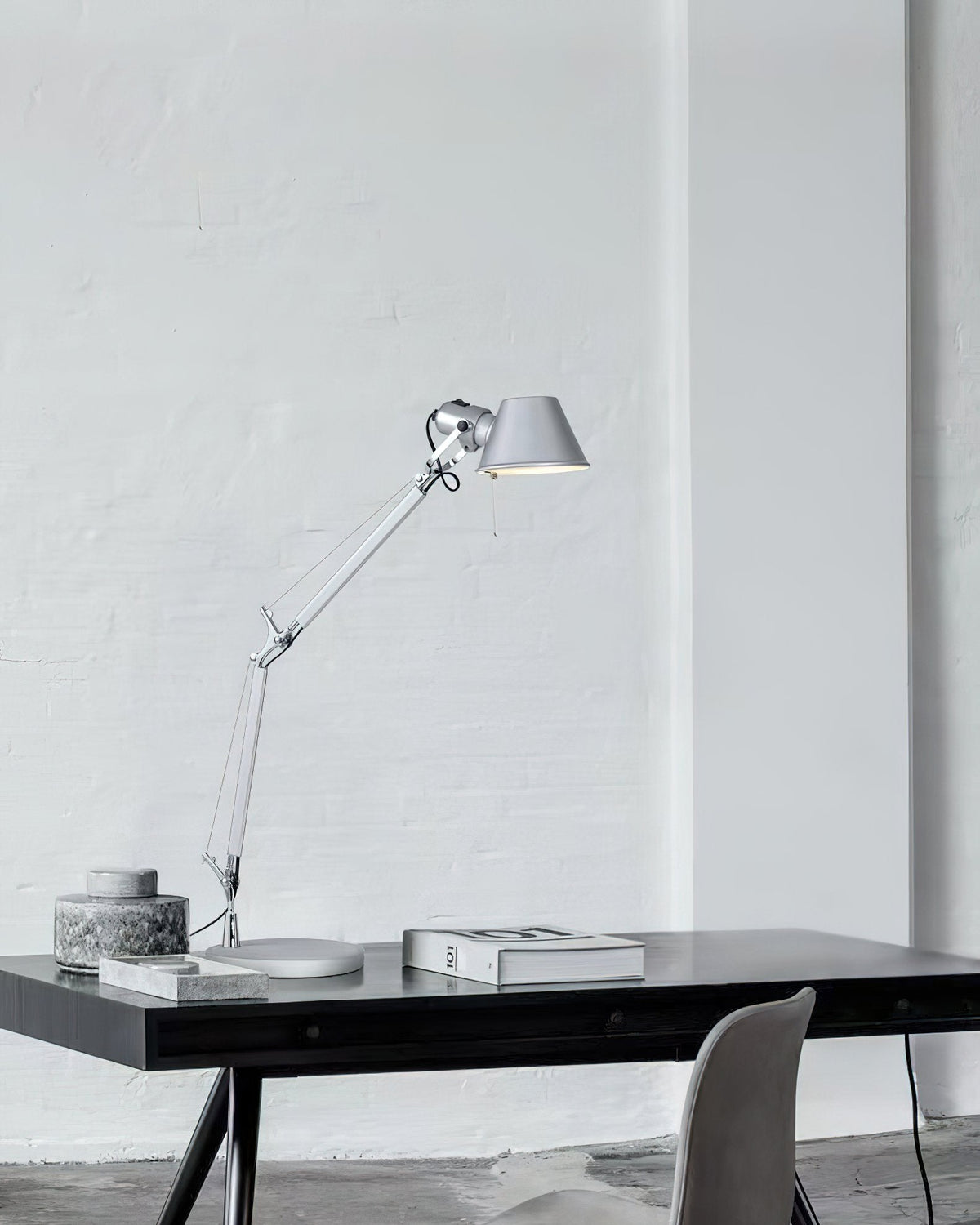 Volee Modern Table Lamp
