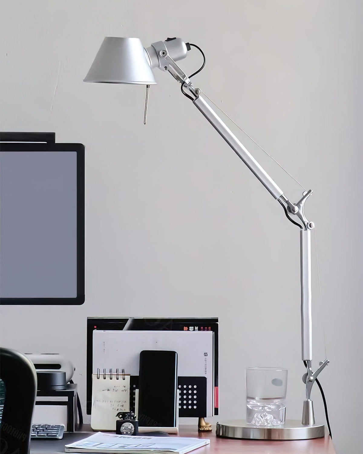 Volee Modern Table Lamp