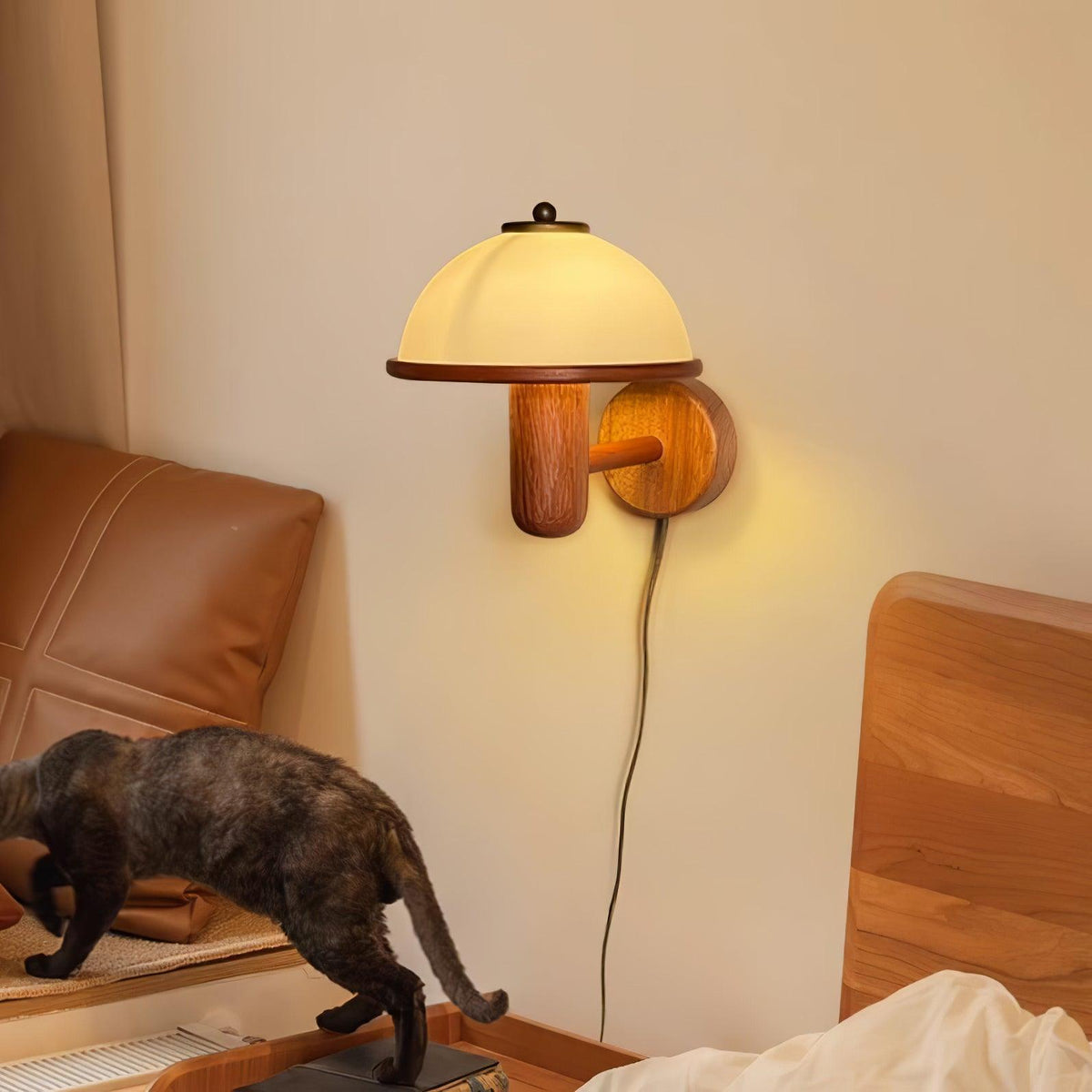 Seren Mushroom Oak Wall Lamp