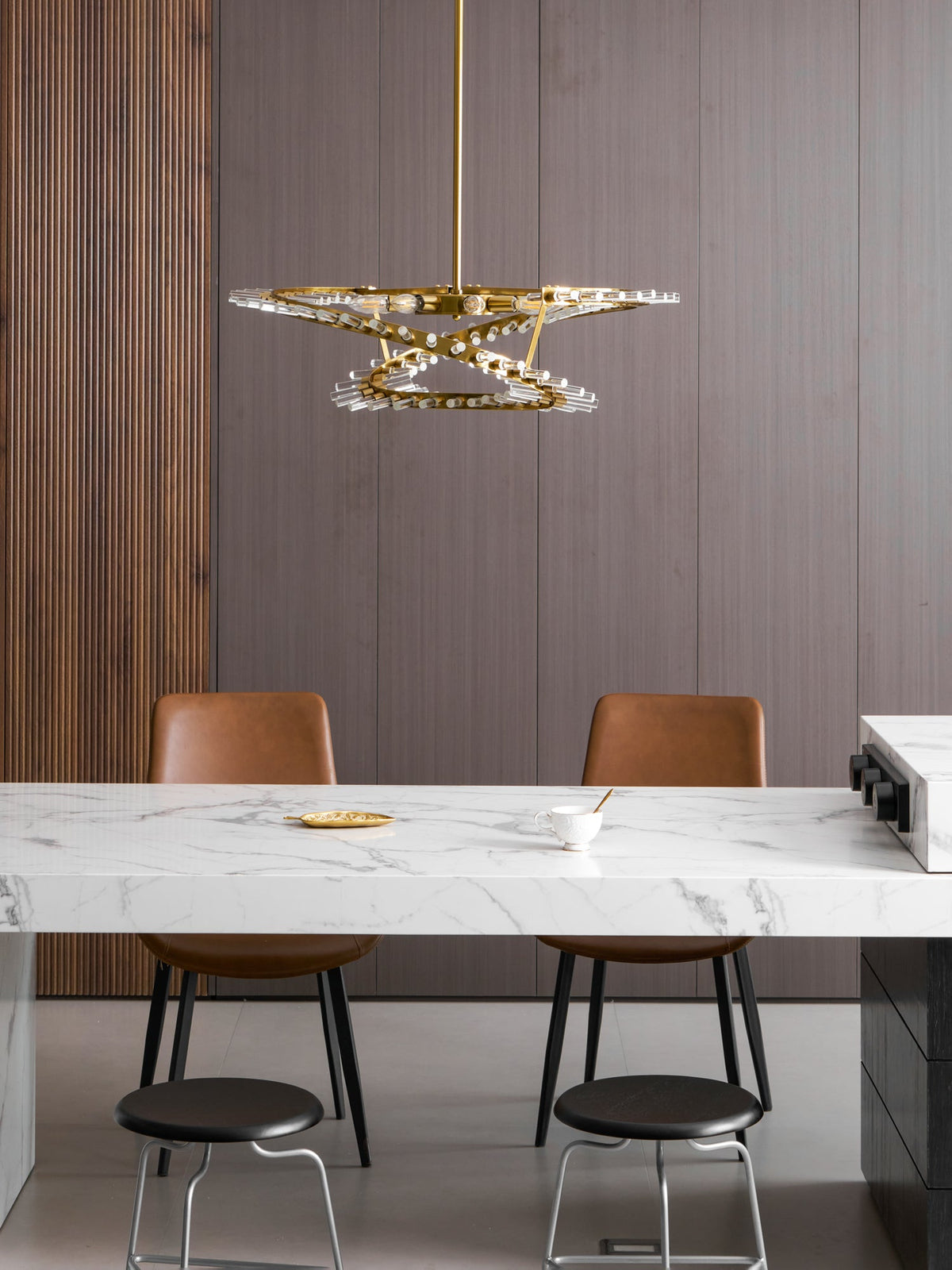 Waltz Art Chandelier – Sculptural Gold Pendant Light for Modern Interiors
