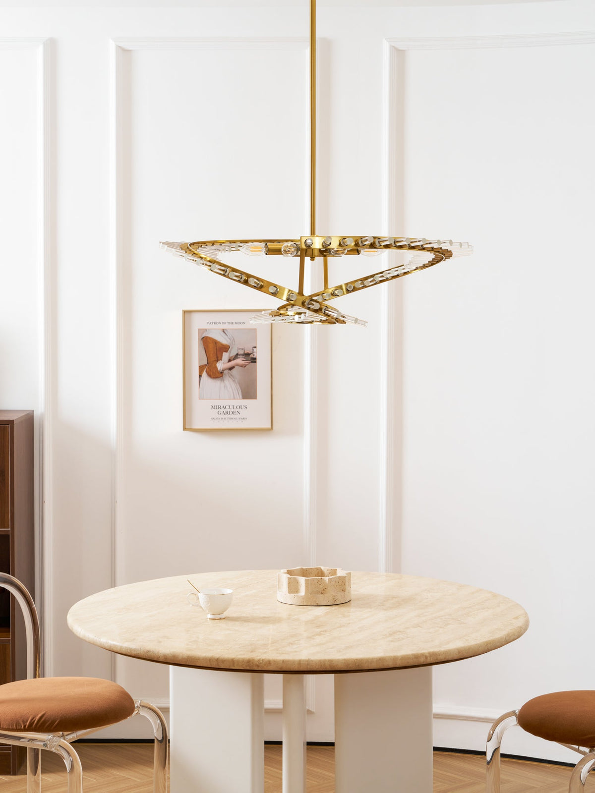 Waltz Art Chandelier – Sculptural Gold Pendant Light for Modern Interiors
