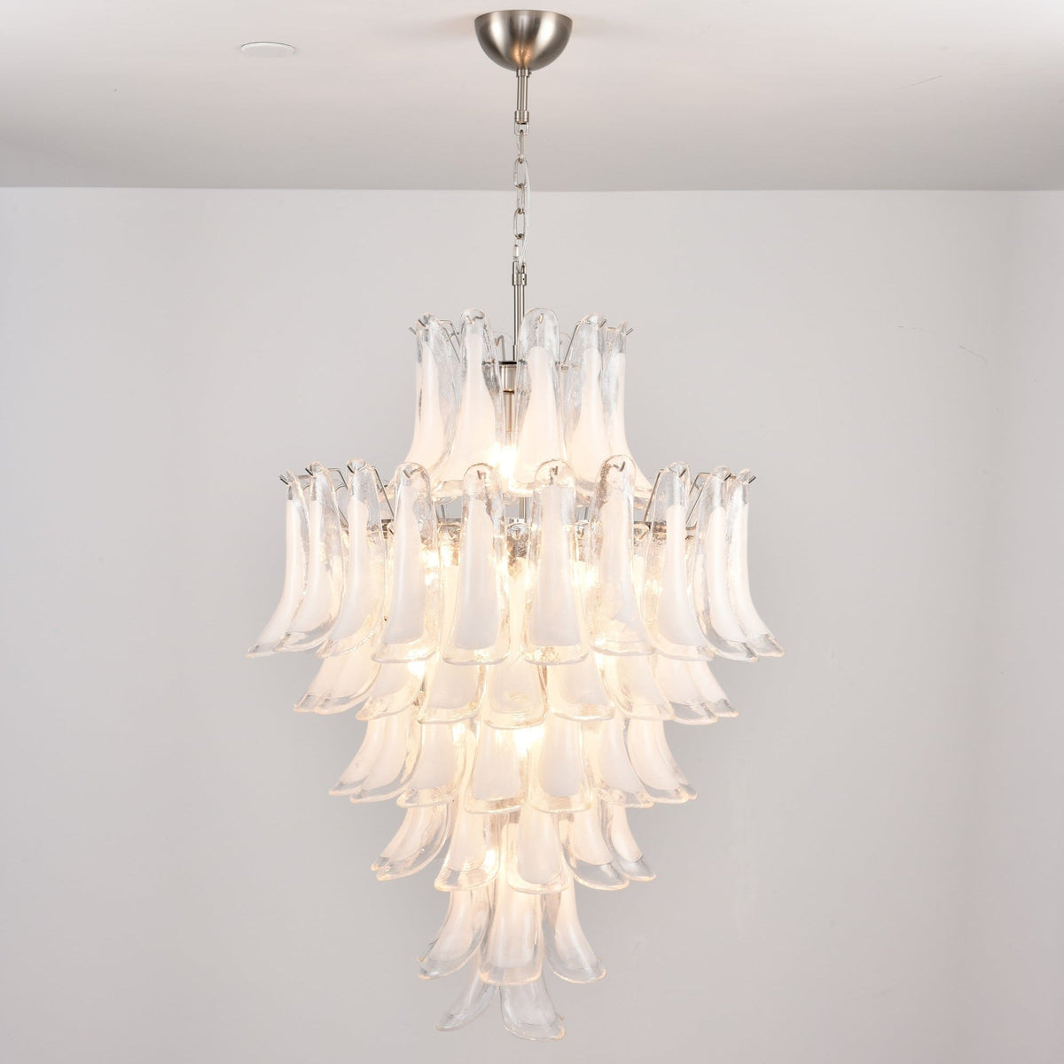 White Cloud Glass Petals Chandelier – Modern Venetian Style Lighting