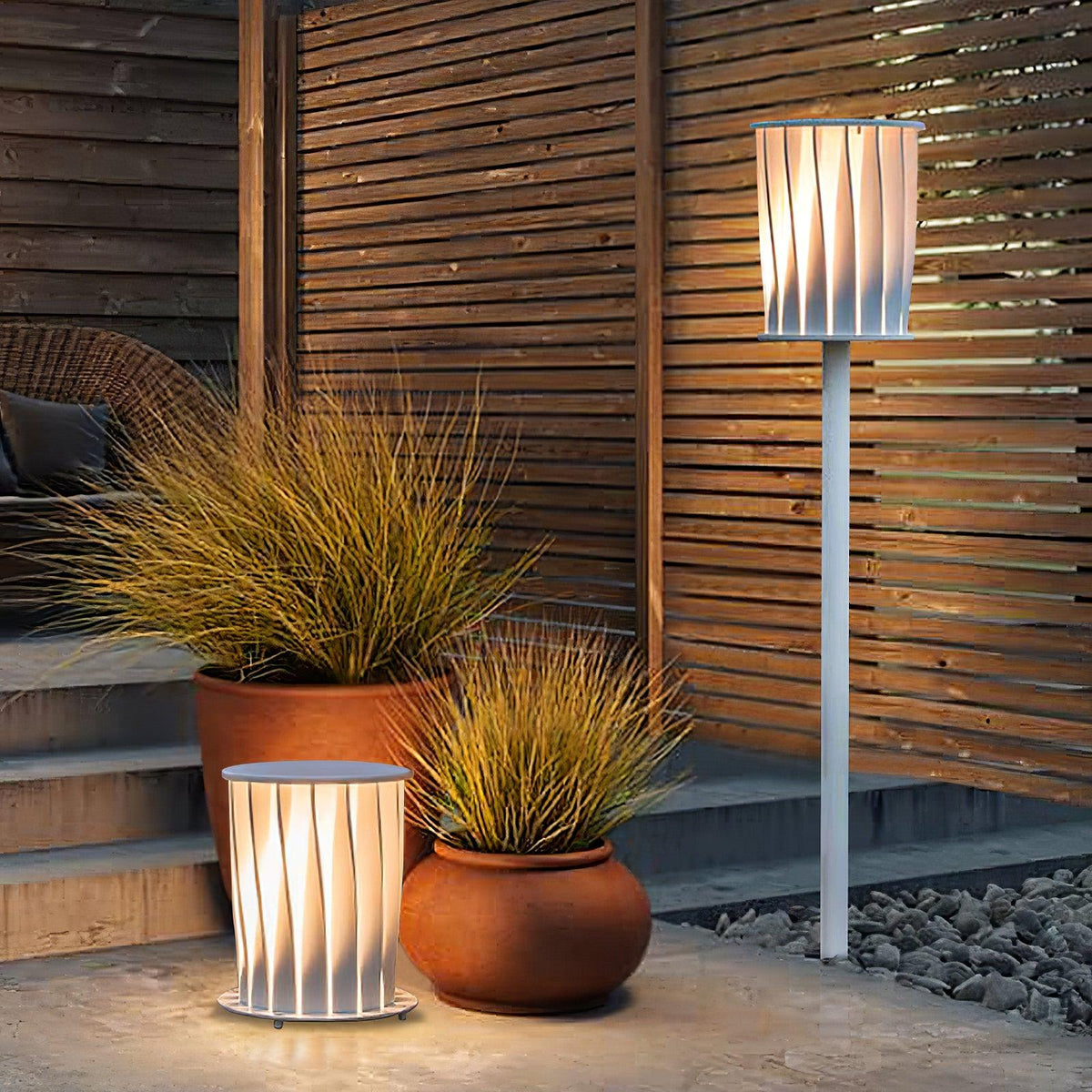 White Column Outdoor Floor Lamp – Modern Aluminum Garden Light