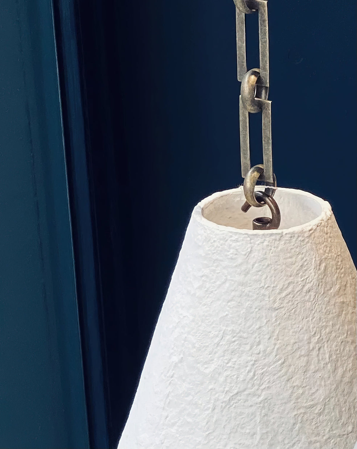 white-plaster-pendant-lamp