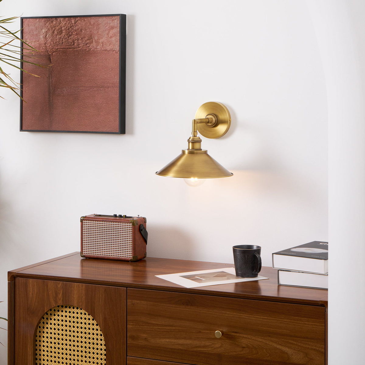 whizzer-wall-lamp