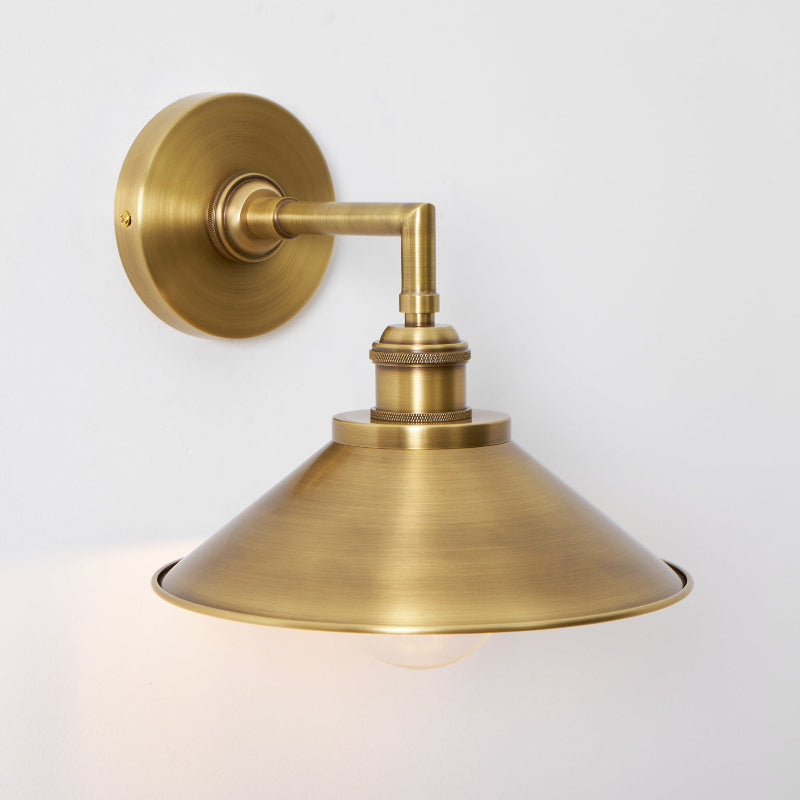 whizzer-wall-lamp
