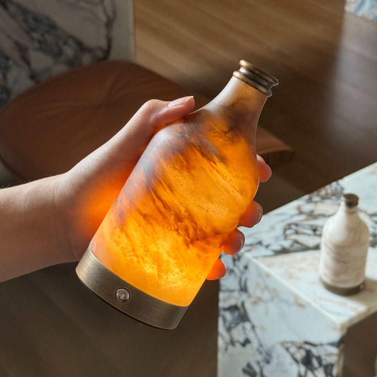 wine-bottle-alabaster-table-lamp