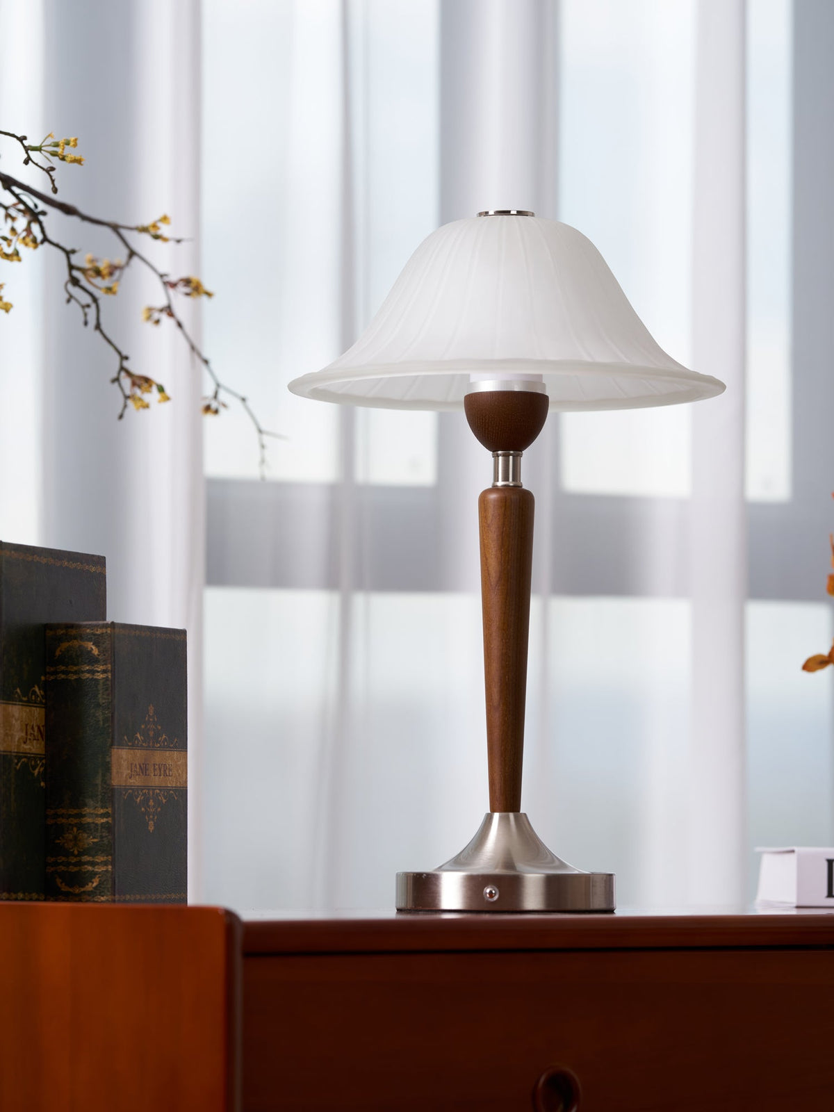 Winston Vintage Table Lamp – Fluted Glass & Walnut Wood LED Desk Lamp