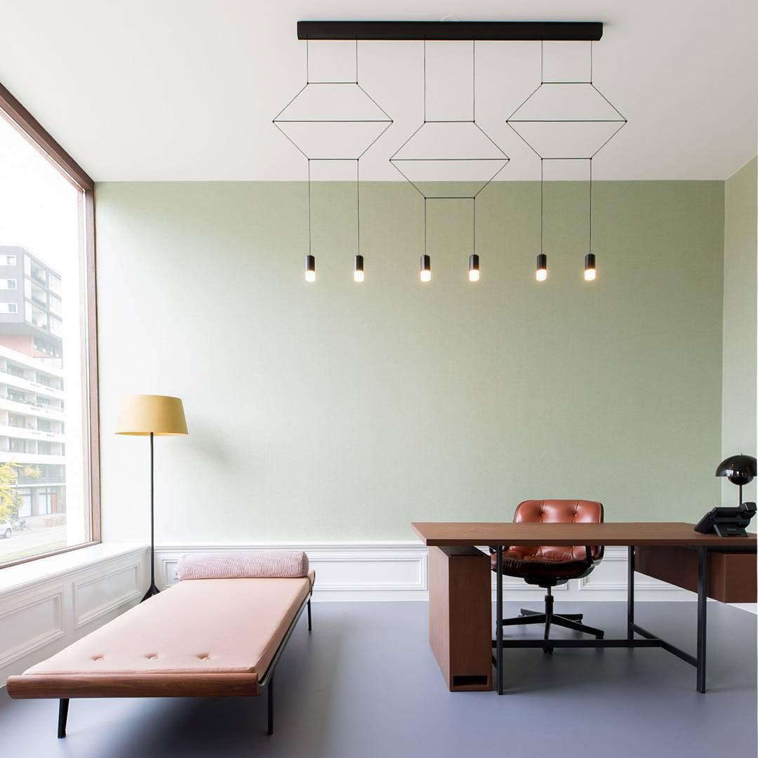 Line Art Pendant Light – Modern Linear LED Chandelier