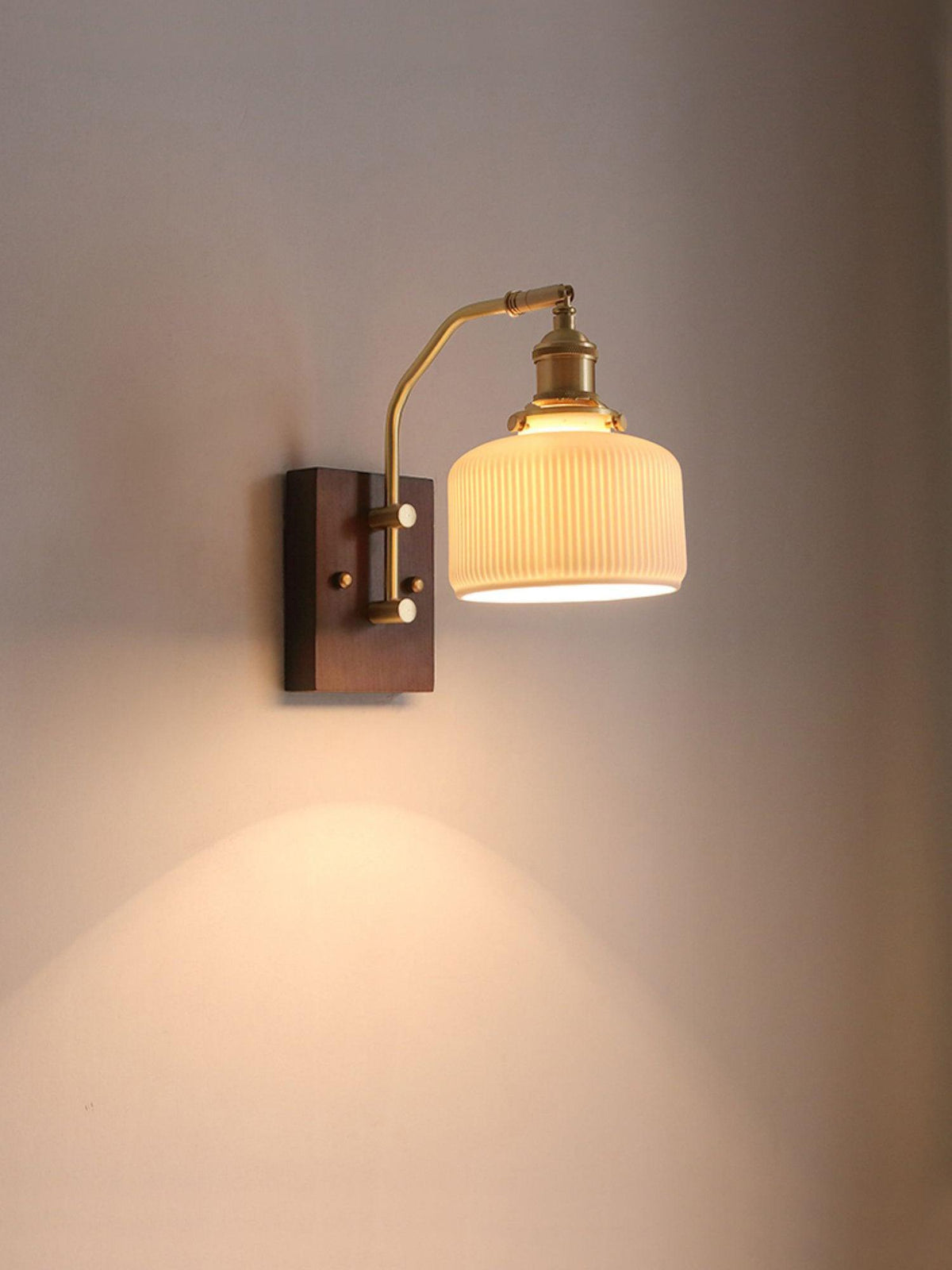 wood-ceramic-century-sconce