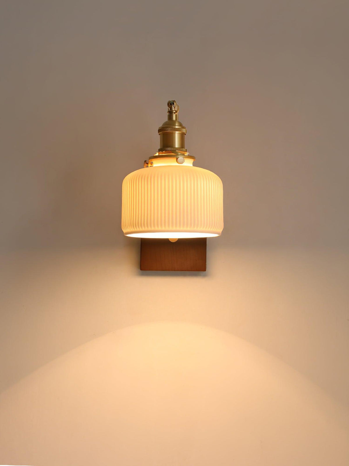 wood-ceramic-century-sconce