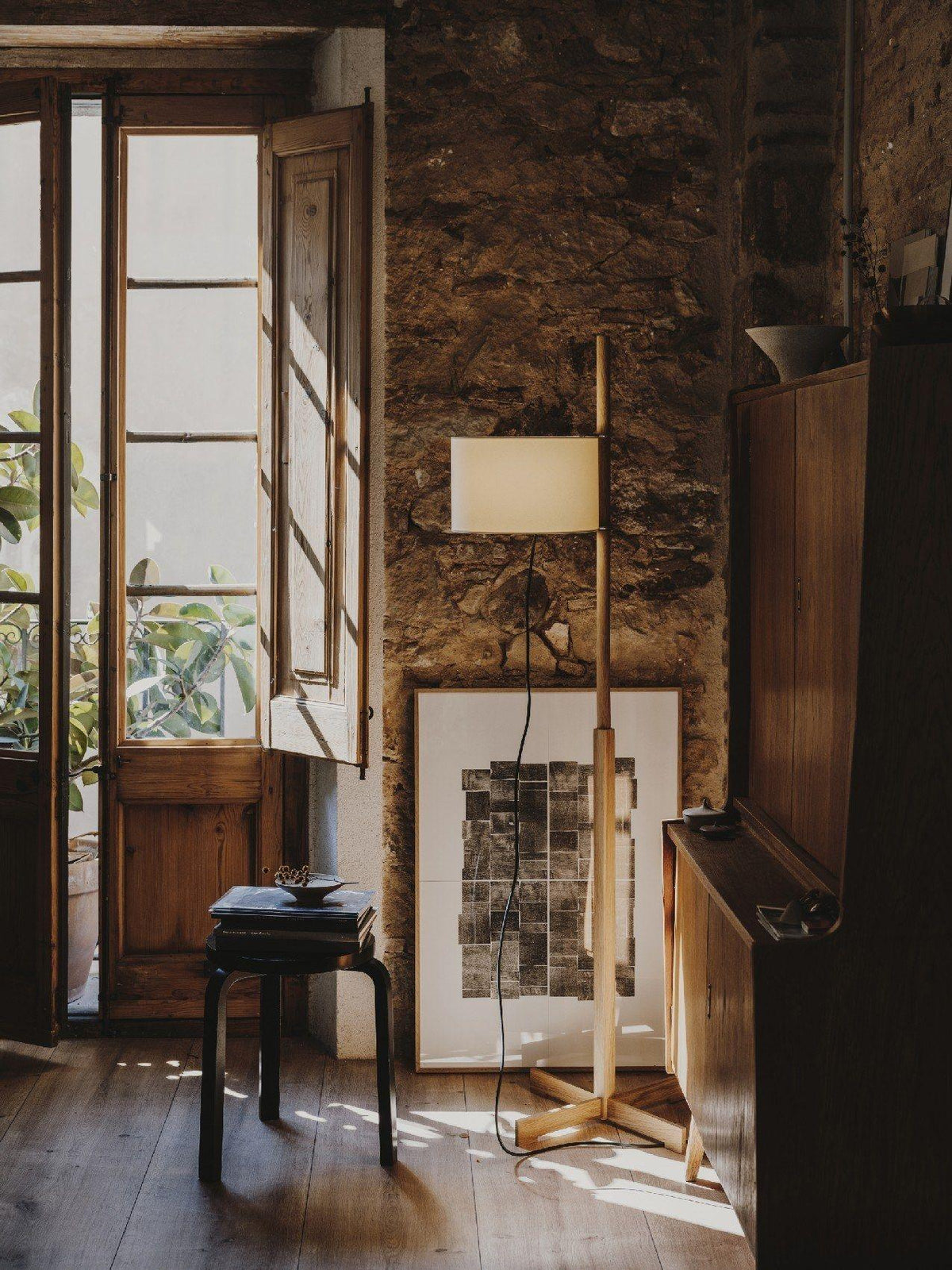 wood-tmm-floor-lamp
