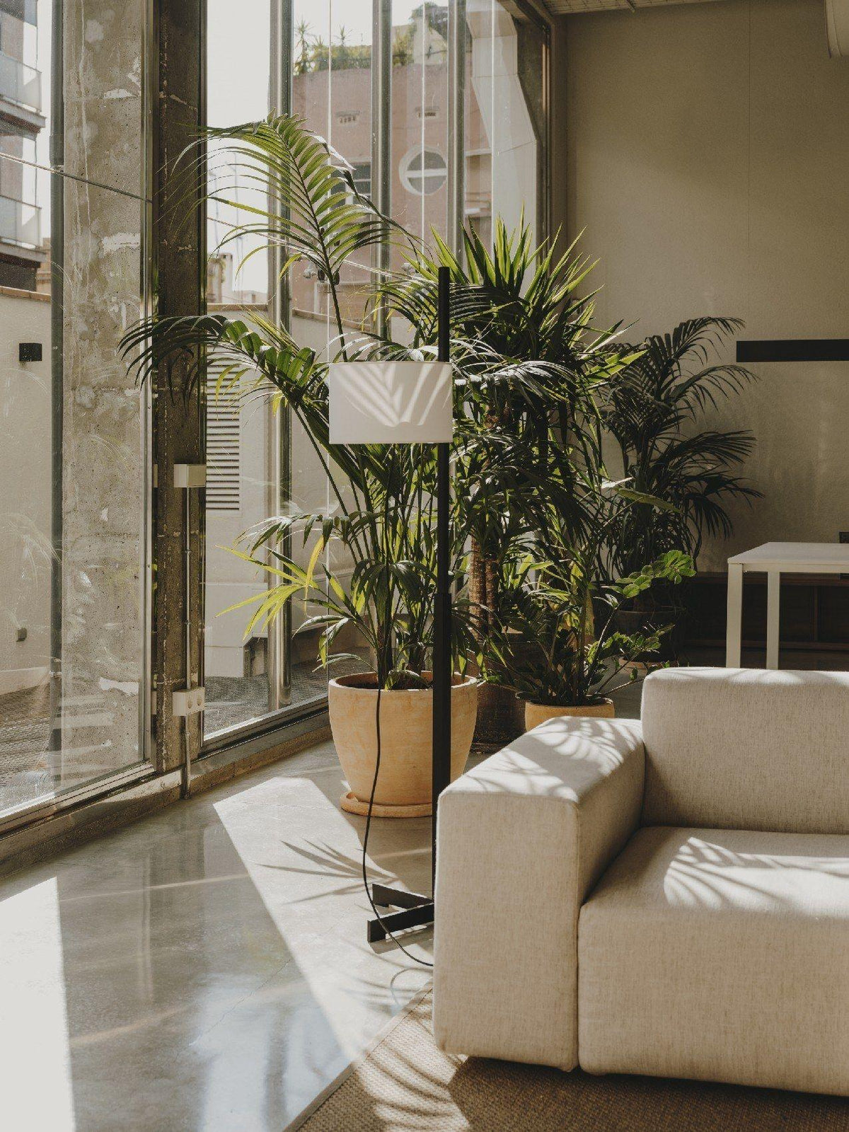 wood-tmm-floor-lamp