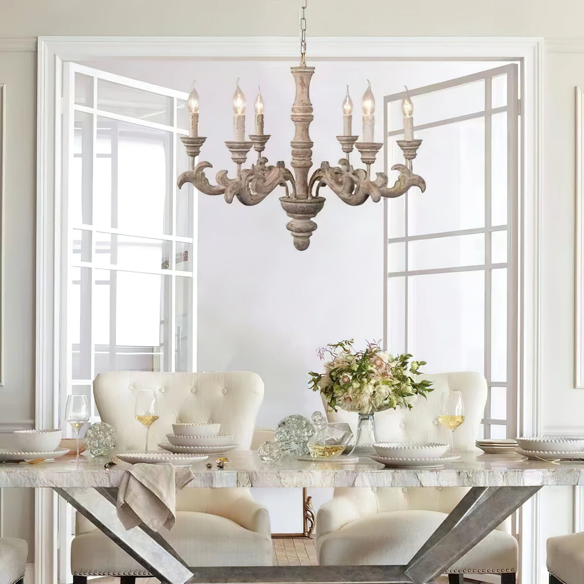 wooden-roman-column-chandelier
