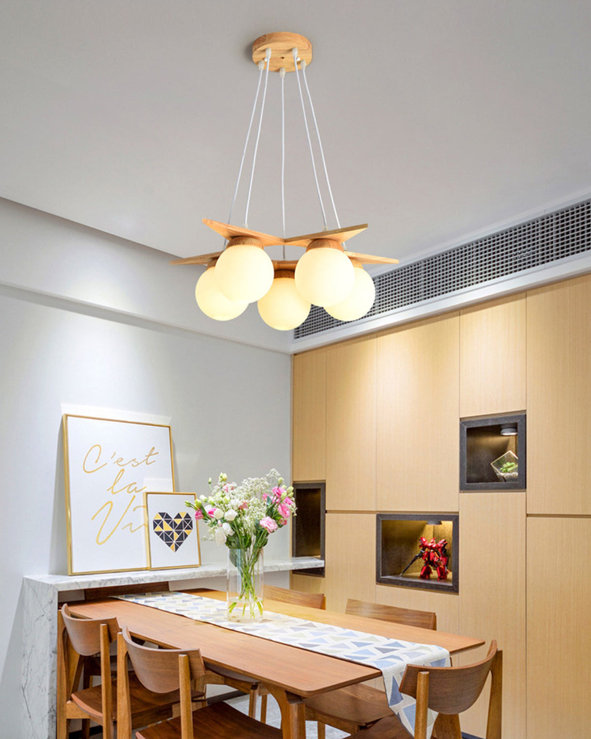 wooden-star-with-glass-chandelier