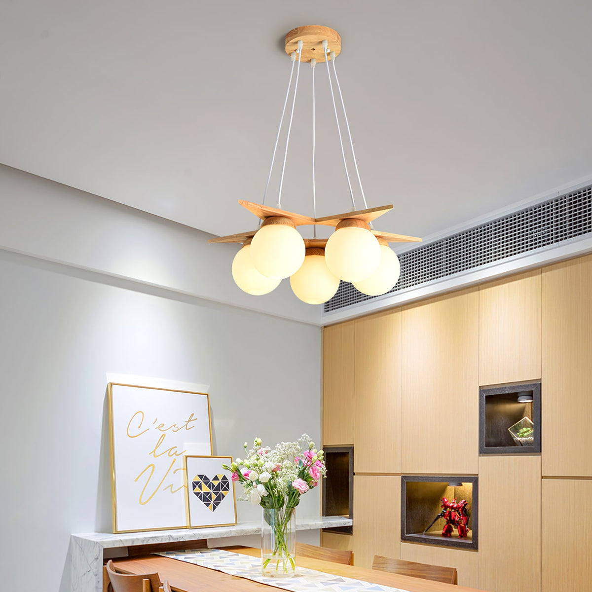 wooden-star-with-glass-chandelier