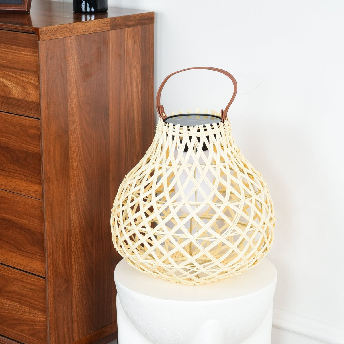 Woven Sphere Solar Lantern Outdoor Lamp