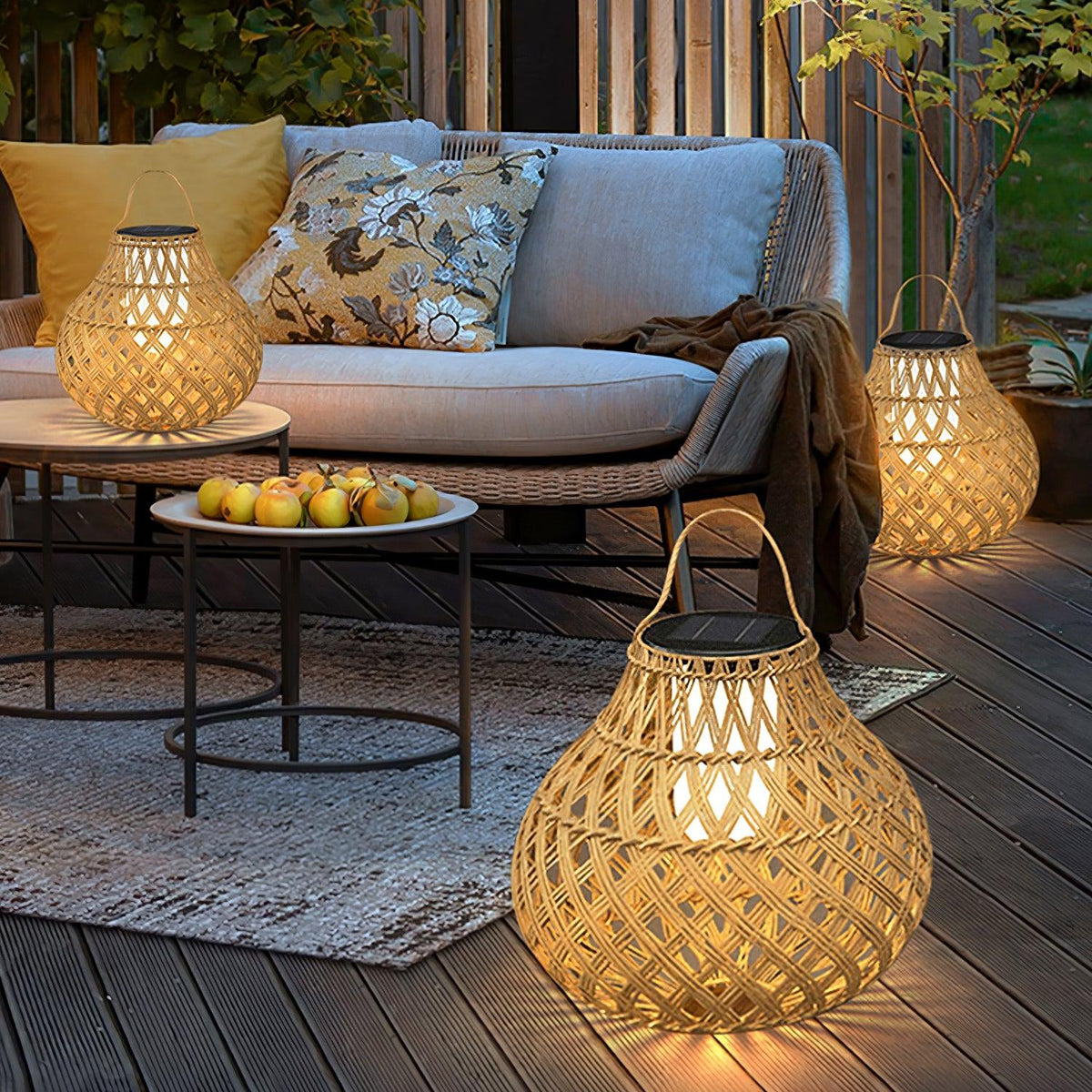 Woven Sphere Solar Lantern Outdoor Lamp