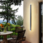 Aria Linear Outdoor Wall Light – Modern Solar-Powered Architectural Sconce